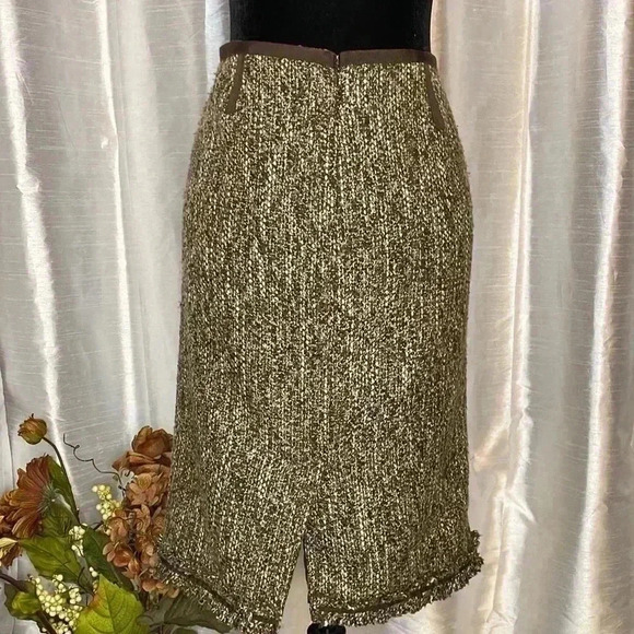 Talbots Women’s 8 Acrylic/Wool Blend Flecked Brown Tweed Pencil Skirt - Picture 3 of 8